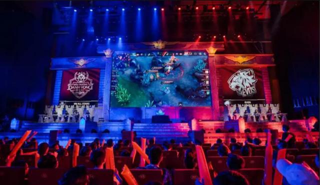 中场多功能 中场多功能