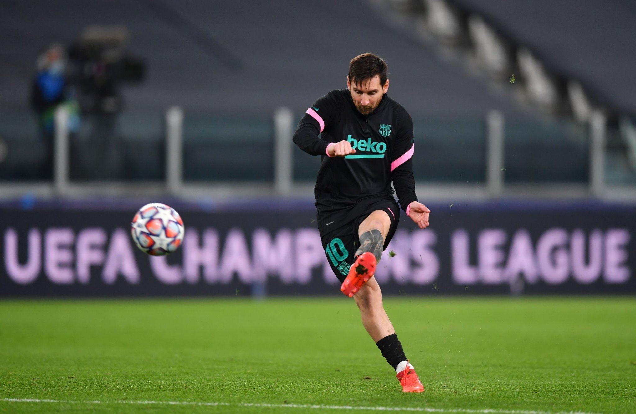 但在压力下 但在压力下