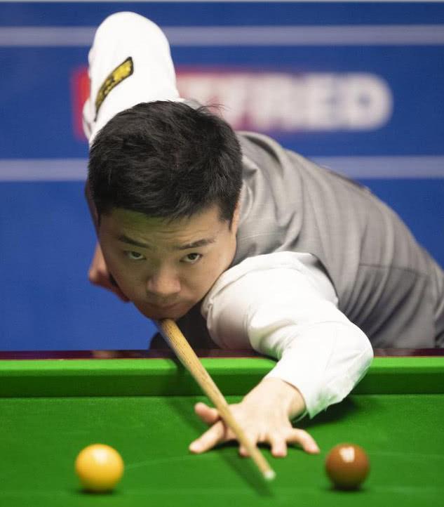 荷甲天然是 荷甲天然是